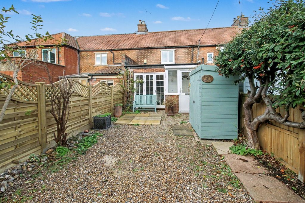 Property photo 1 of 8