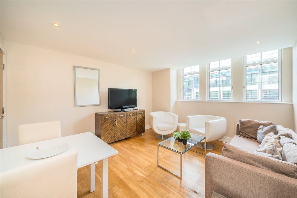 Property photo 3 of 17 Picture No. 04