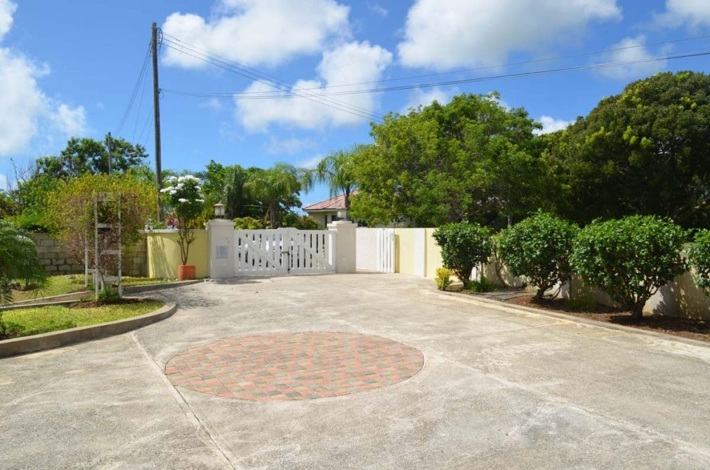 Property photo 1 of 5