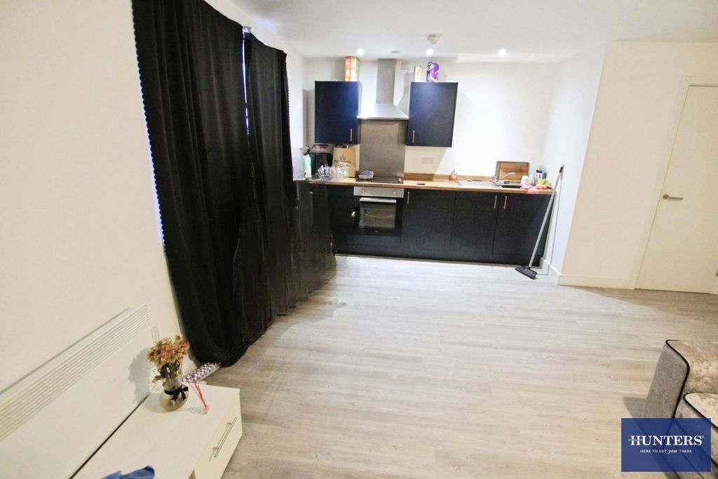 Property photo 3 of 14 Pbox-Img.Jpg