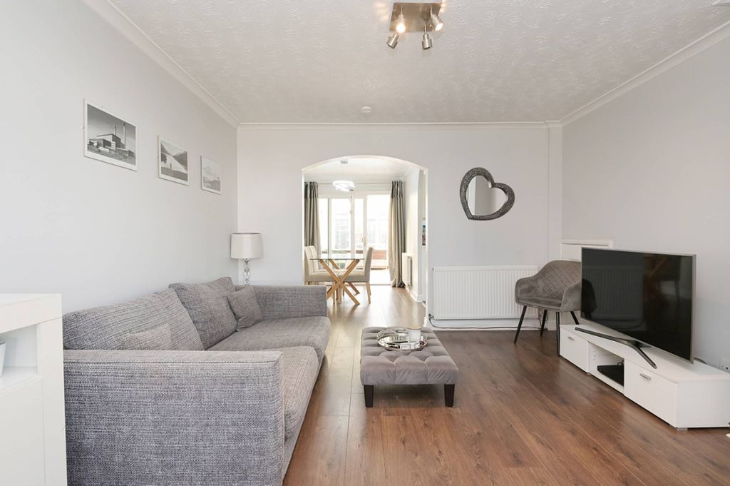 Property photo 1 of 24