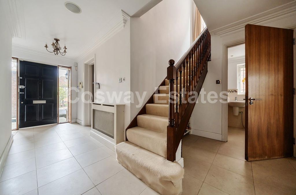 Property photo 2 of 17 cc7B6Dd7-2Ec1-4Bab-B54c-25259Bfc269E.Jpg