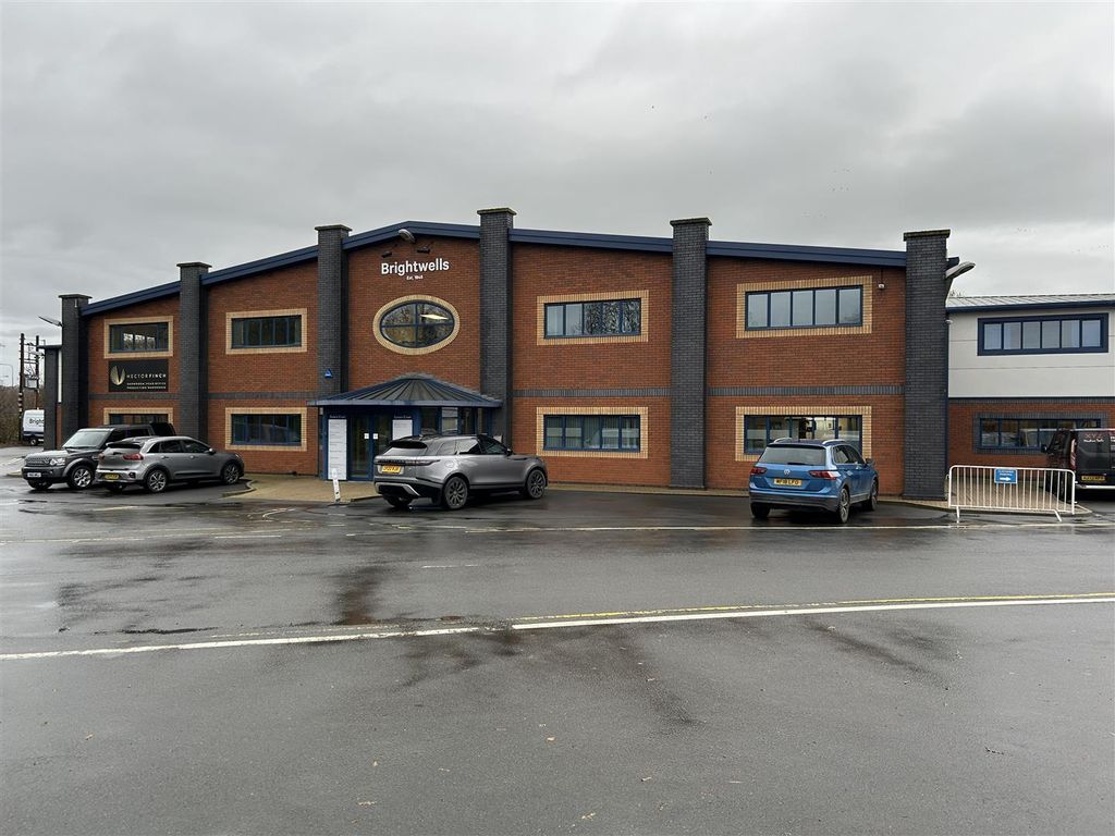 Property photo 1 of 5 Suite 2.Jpeg