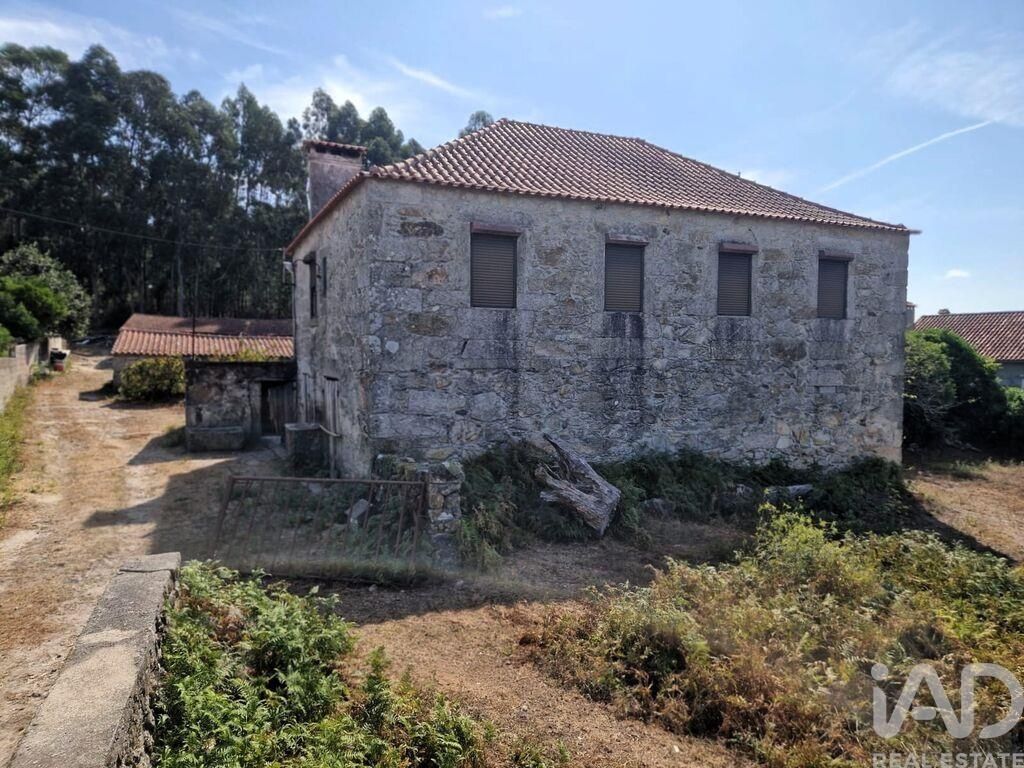 Property photo 2 of 27