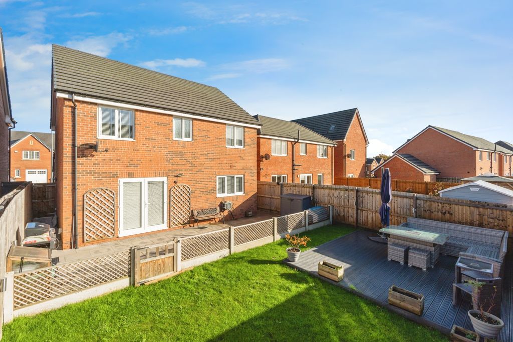 Property photo 2 of 15