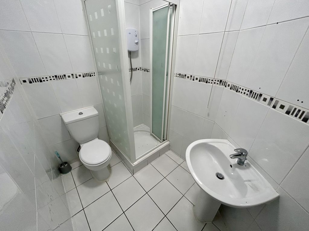 Property photo 2 of 5 Shower Room