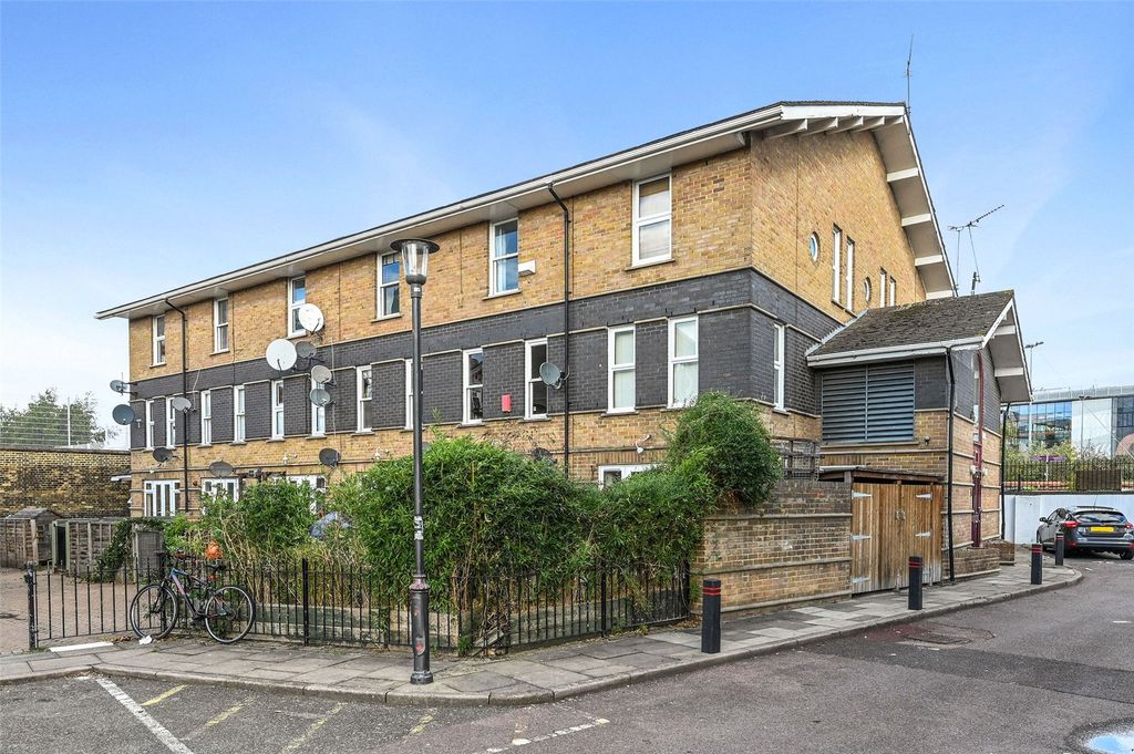 Property photo 2 of 18 Picture No. 01