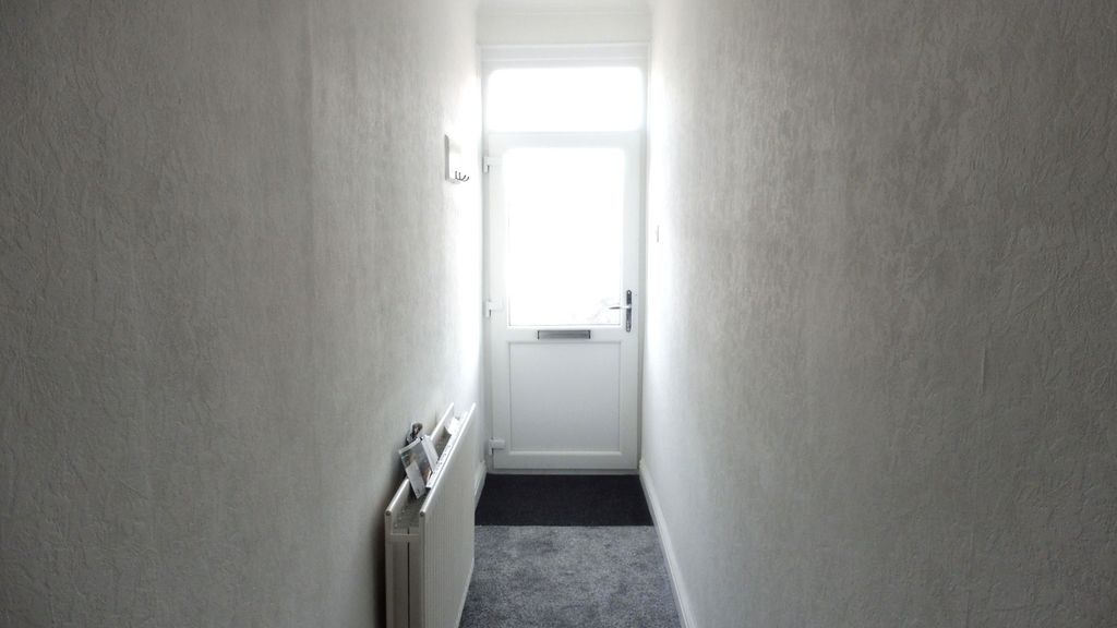 Property photo 2 of 29