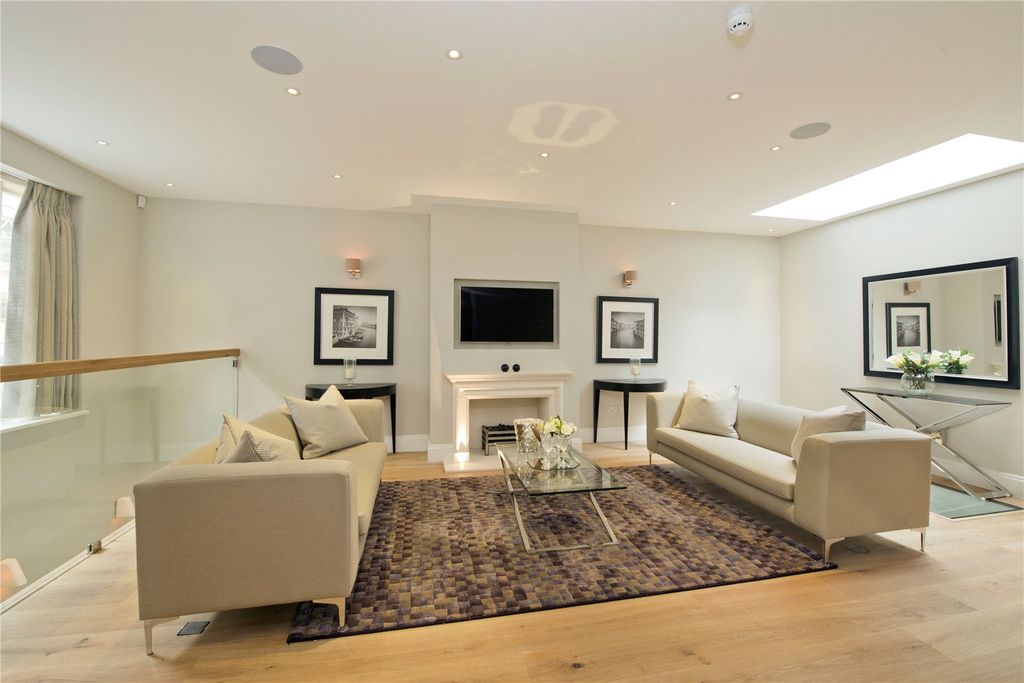 Property photo 3 of 11 Reception Room