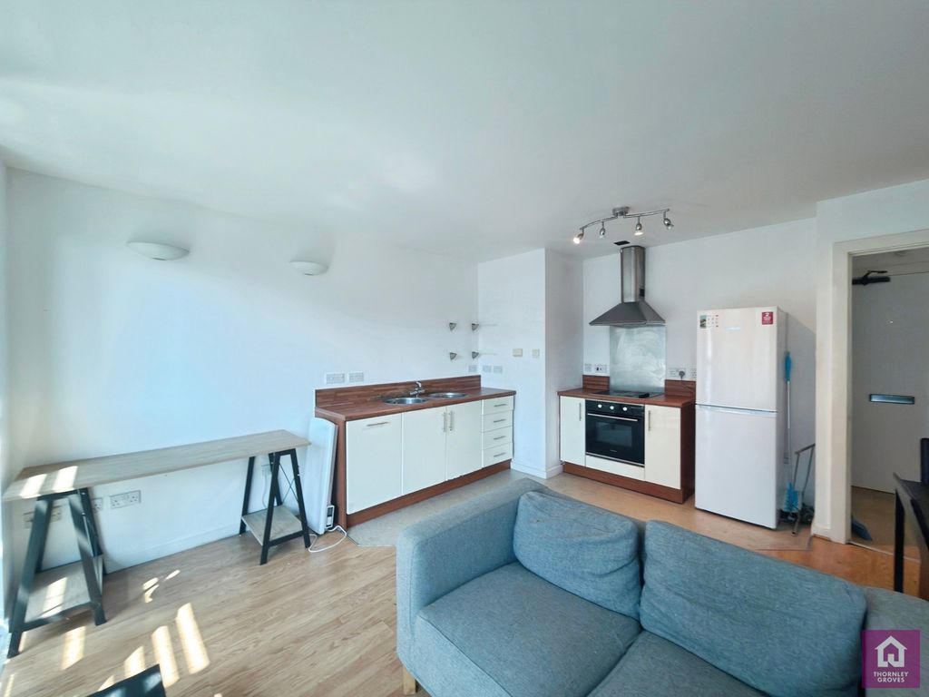 Property photo 2 of 16 Pbox-Img.Jpg