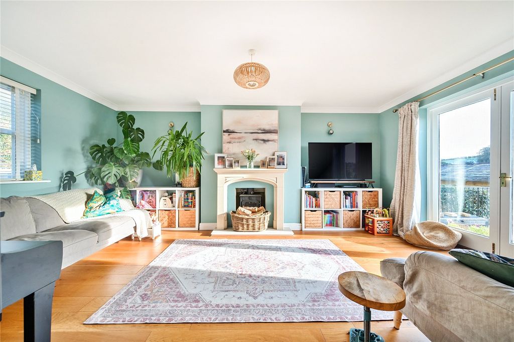 Property photo 3 of 27 Picture No. 18