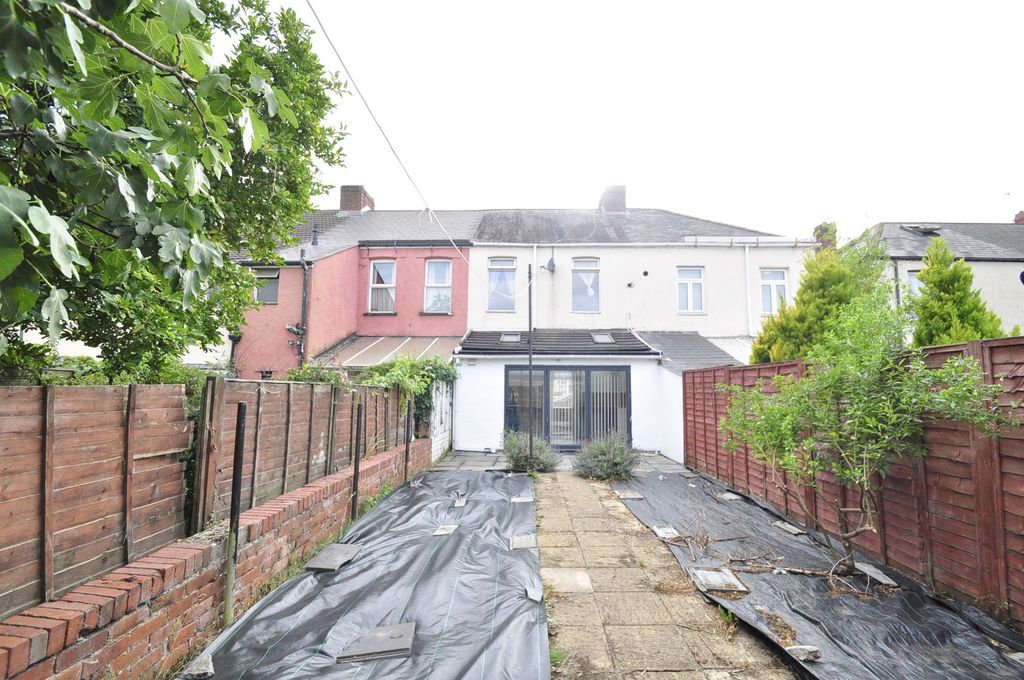 Property photo 2 of 16