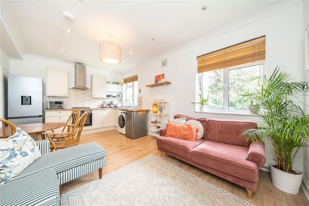 Property photo 2 of 8 Picture No. 03