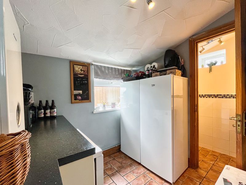 Property photo 3 of 55 Photo 34