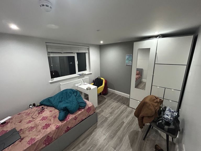 Property photo 2 of 3