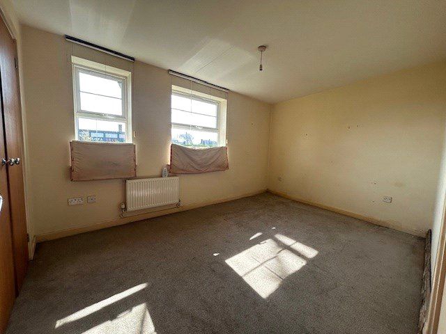 Property photo 3 of 7 Picture No. 01
