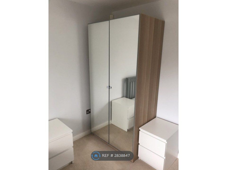 Property photo 3 of 6