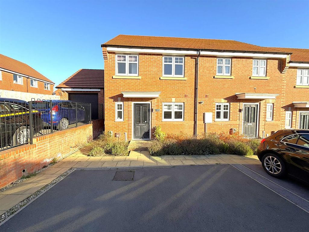 Property photo 1 of 15 Front