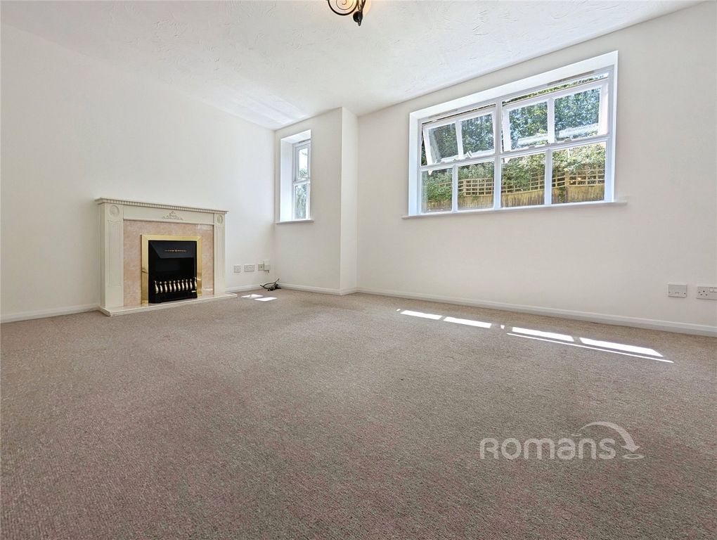 Property photo 1 of 8 Picture No. 12