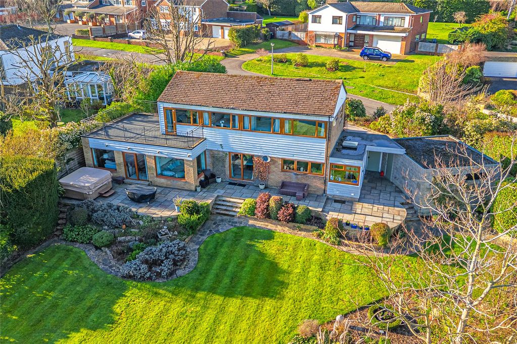 Property photo 1 of 52 Picture No. 55