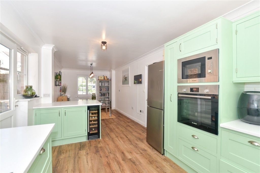 Property photo 2 of 20 Kitchen/ Diner