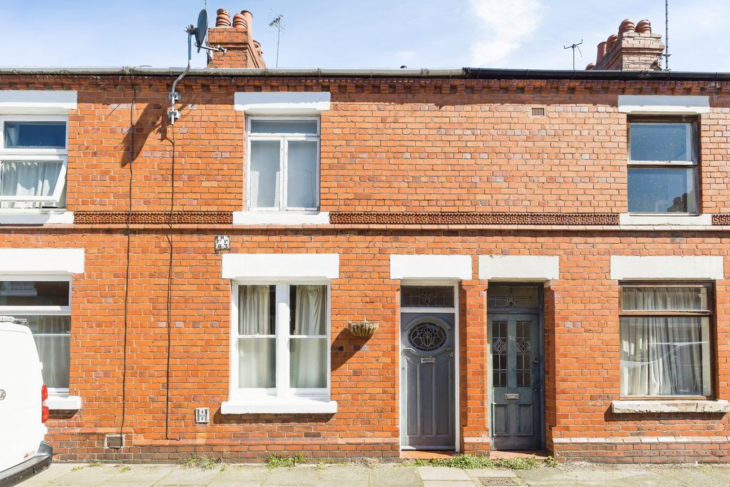 Property photo 1 of 15