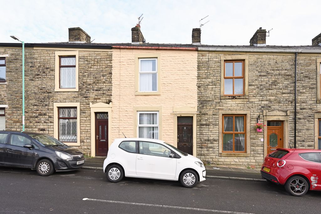 Property photo 1 of 19