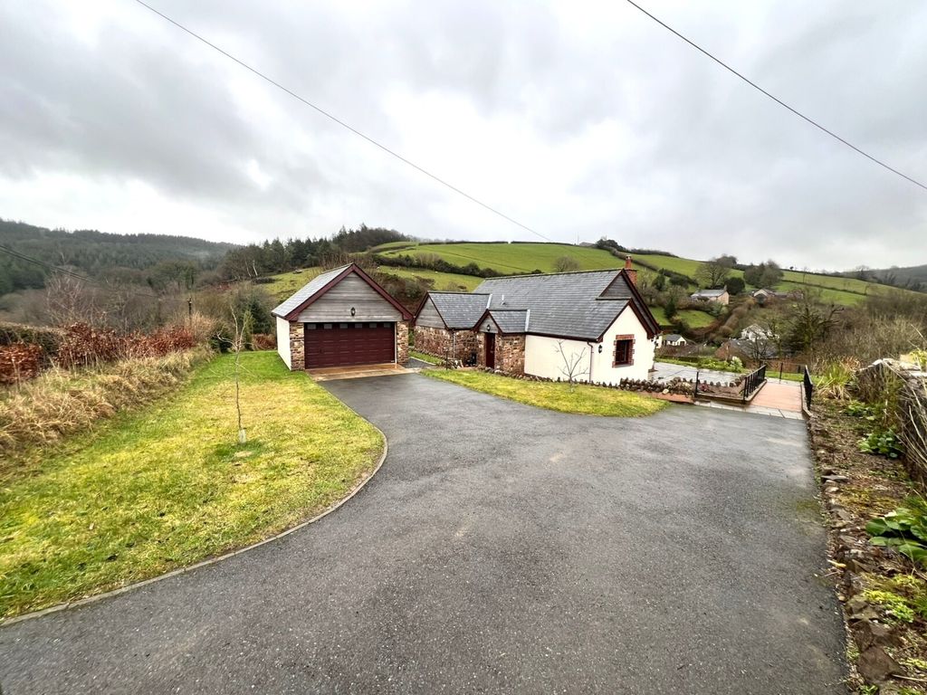 Property photo 1 of 14 Picture No. 10