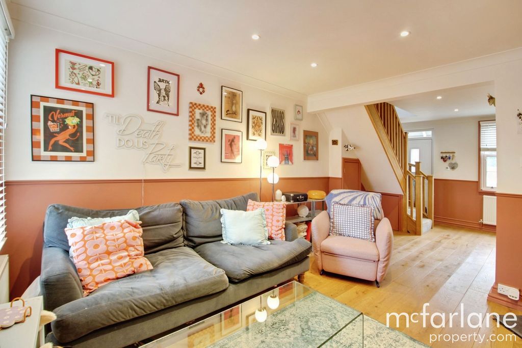 Property photo 2 of 13
