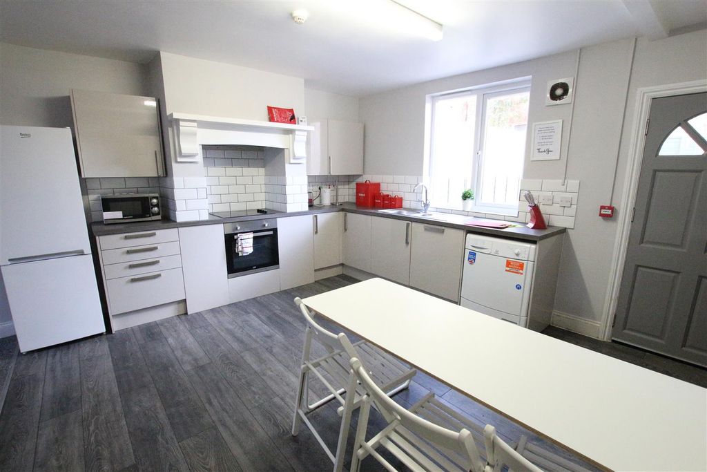 Property photo 3 of 16 Img_9594.Jpg