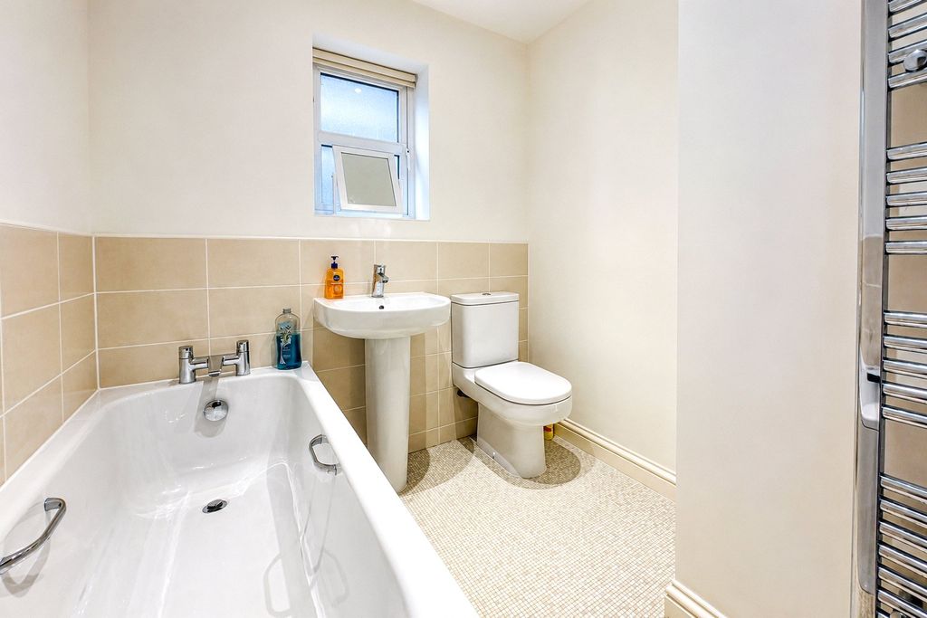 Property photo 3 of 15 Picture No. 33