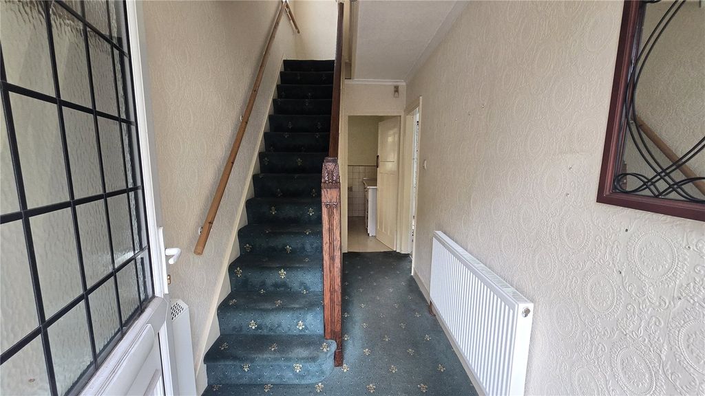 Property photo 3 of 13 Picture No. 02
