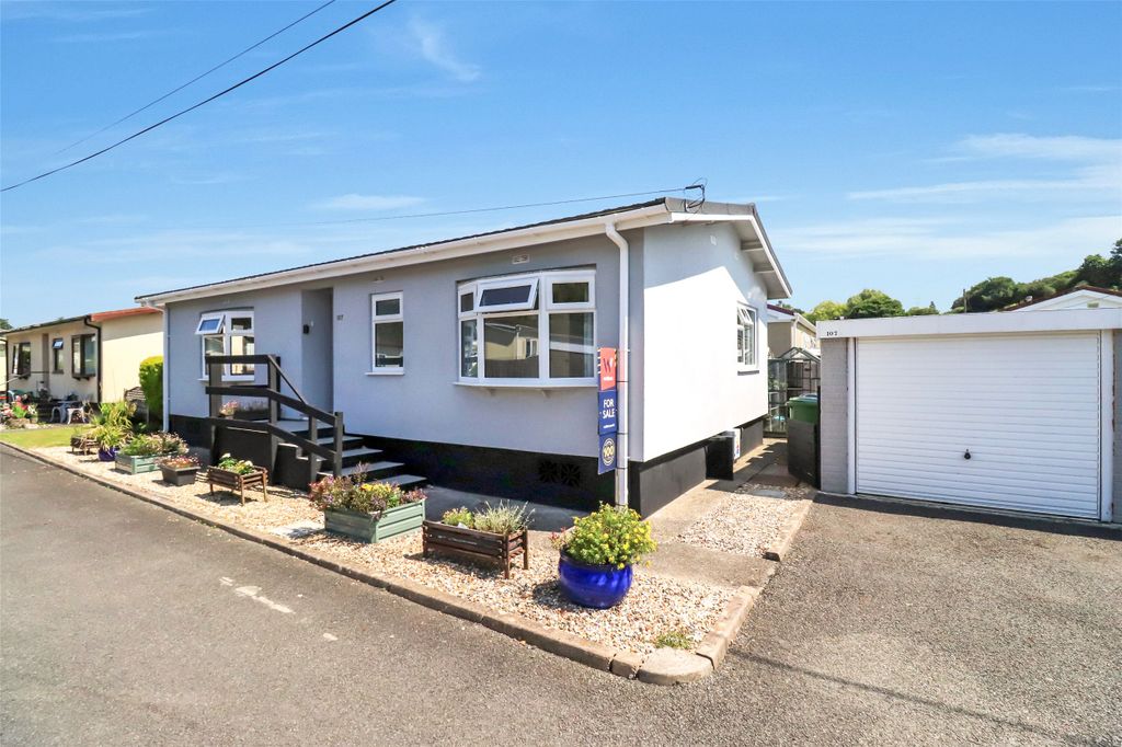 Property photo 1 of 11 Picture No. 18