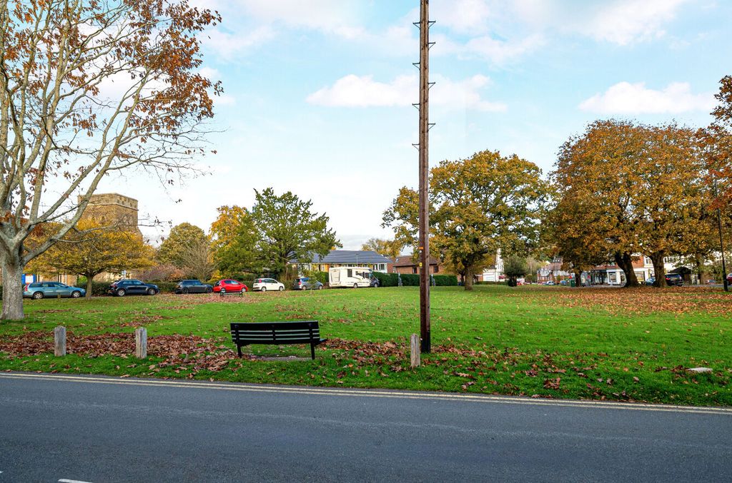 Additional image 11 of 3 bed semi-detached house for saleHaslemere, Surrey GU27
