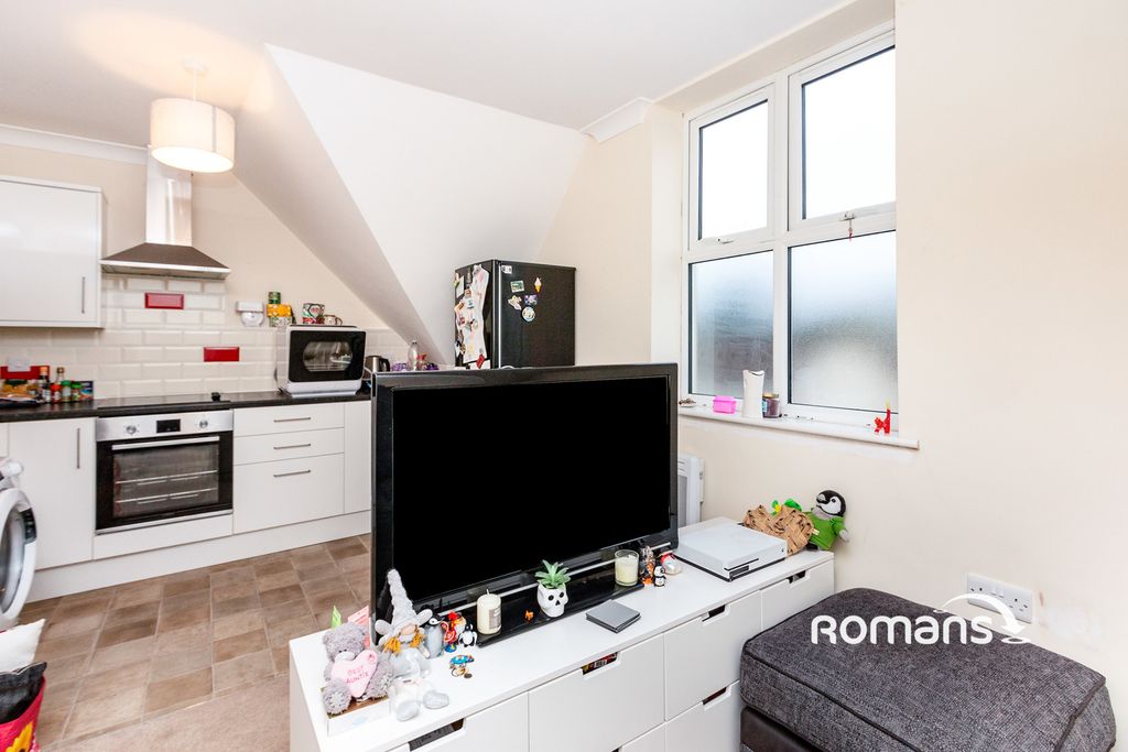 Property photo 1 of 7 Photo