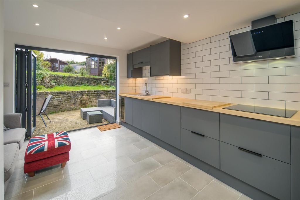 Property photo 3 of 19 1989-016-Websize.Jpeg