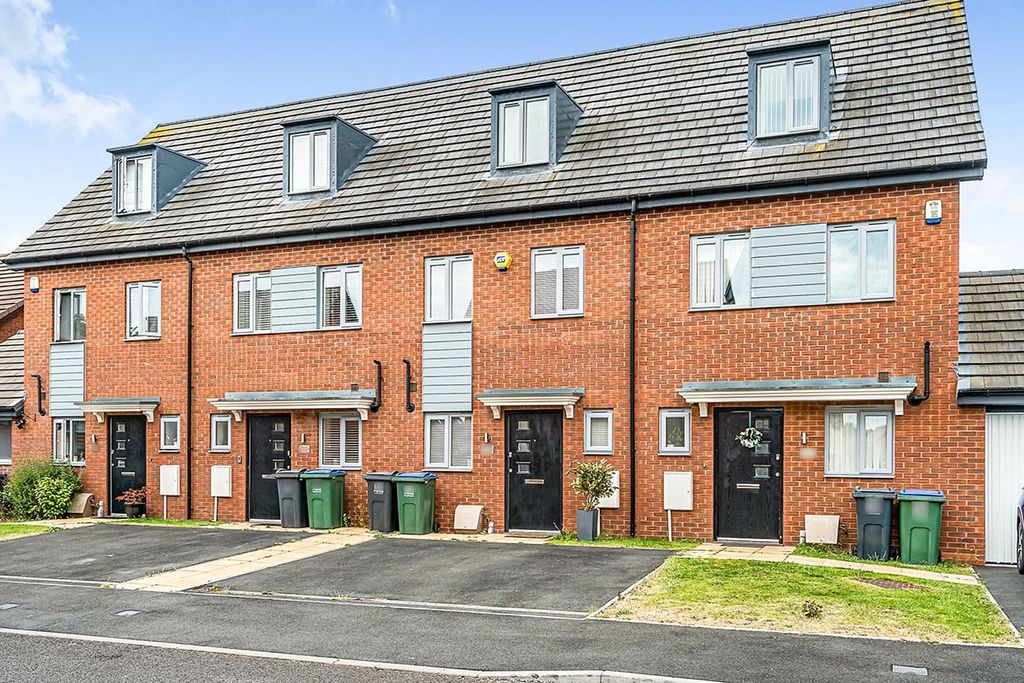 Property photo 1 of 10 External