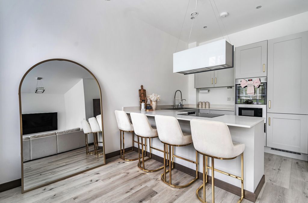 Property photo 3 of 24 1355842-16-68cc36...