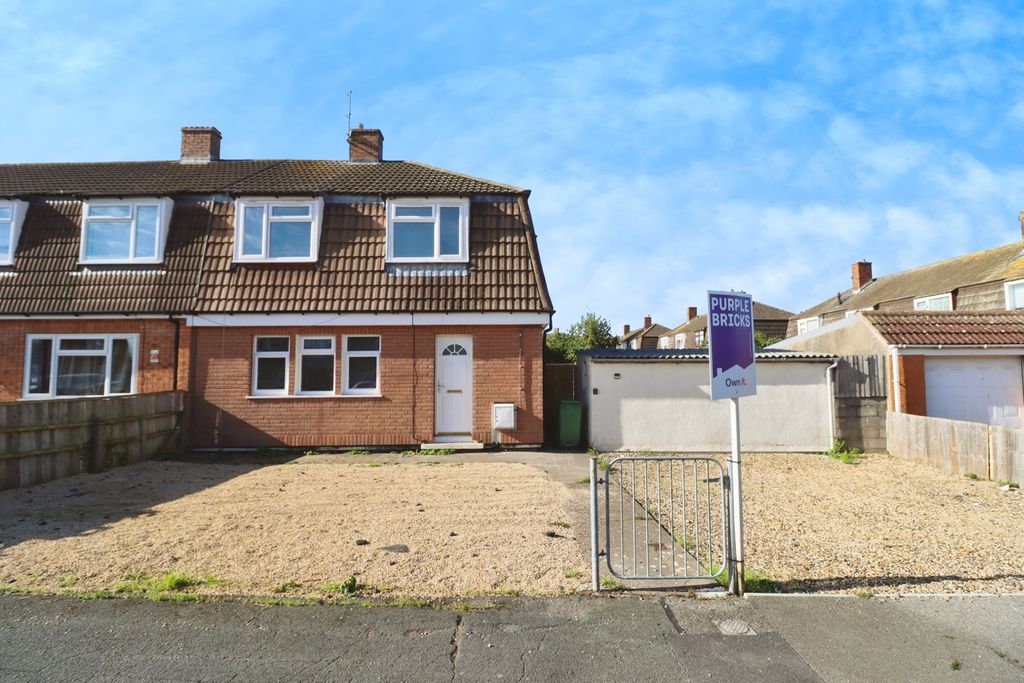 Property photo 2 of 17 Photo