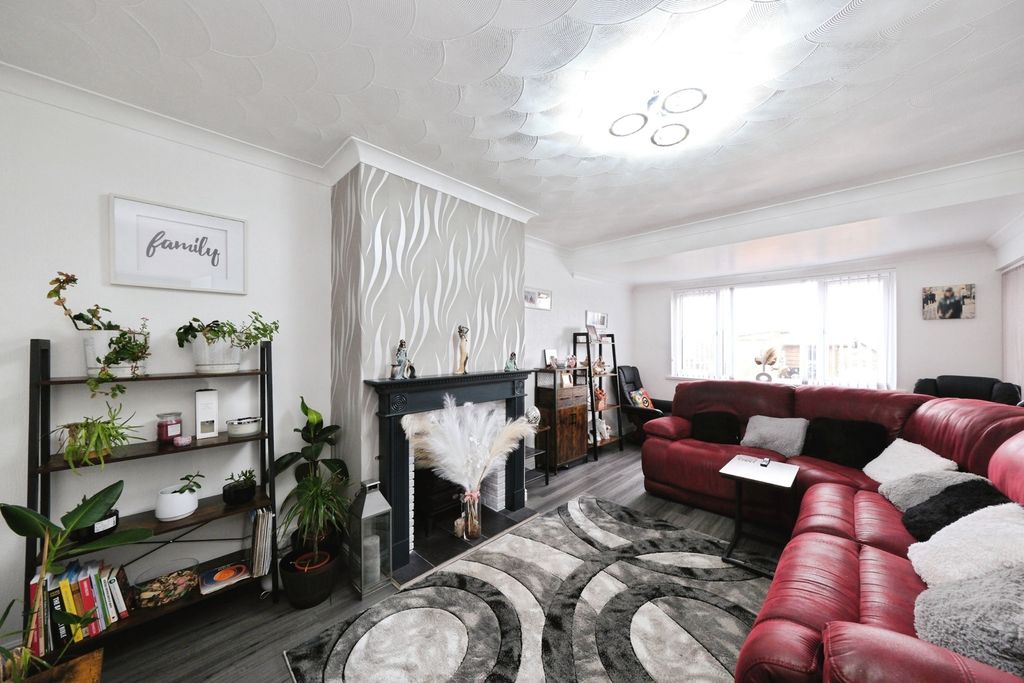 Property photo 3 of 14 Pbox-Img.Jpg