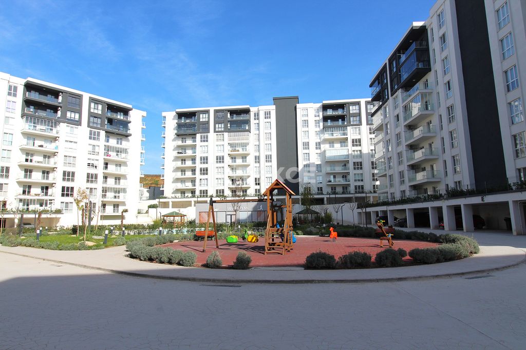 Property photo 1 of 40