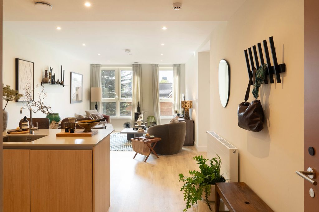 Property photo 3 of 17