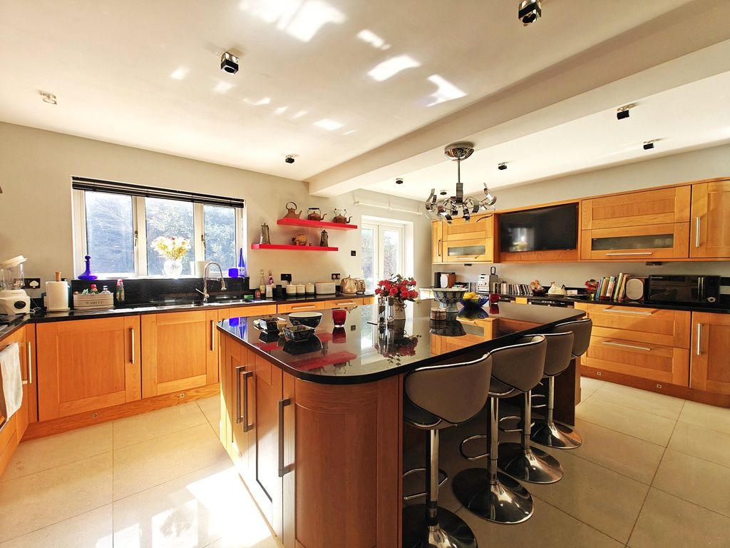 Property photo 2 of 29 Picture 2