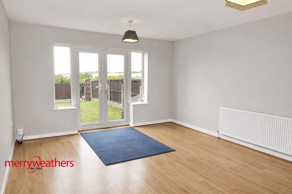 Property photo 3 of 11 Open Plan Lounge/ Dining Area