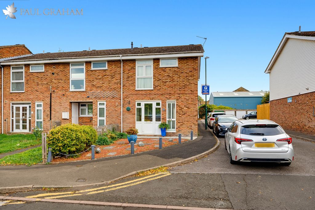 Property photo 1 of 12 Dsc05361