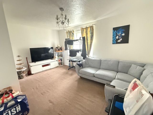 Property photo 3 of 6