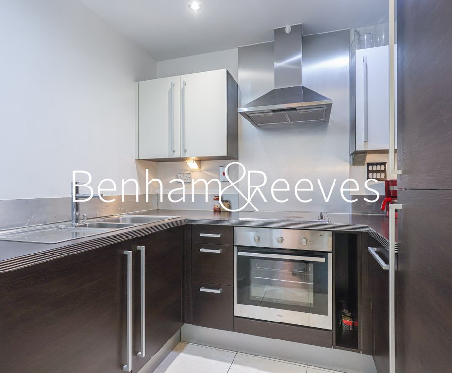 Property photo 2 of 20