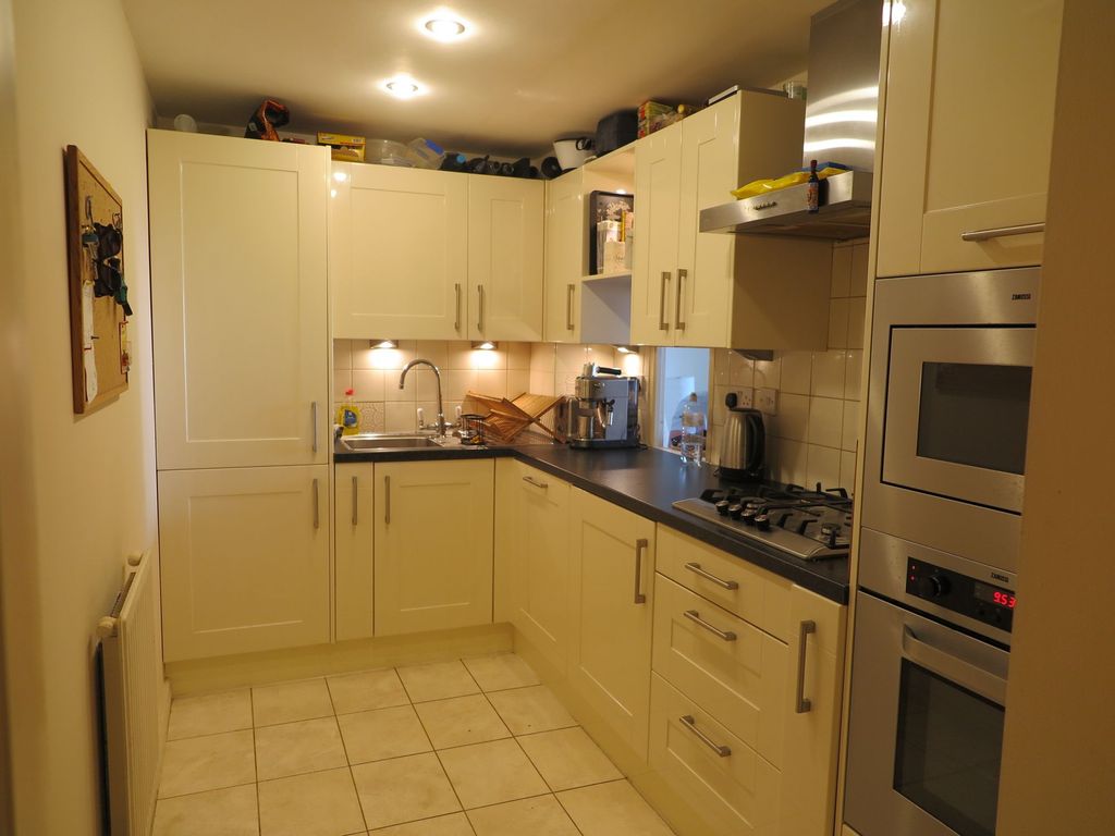 Property photo 3 of 11