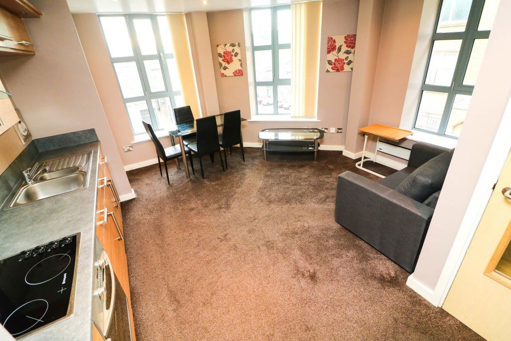 Property photo 1 of 22