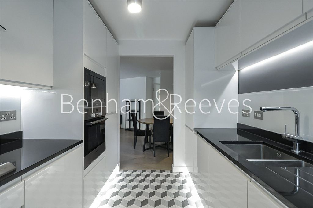 Property photo 2 of 19 Picture No. 07